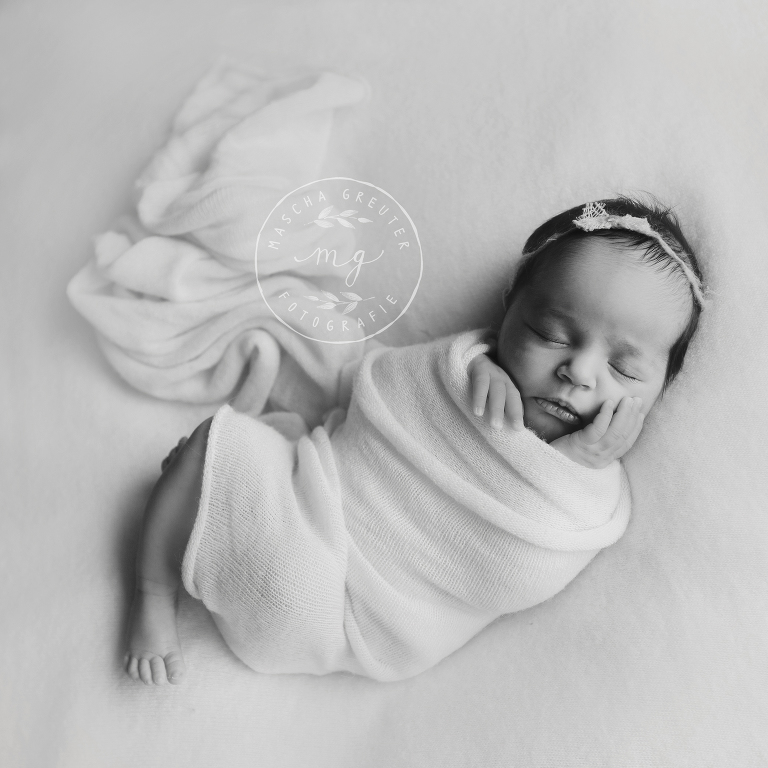 Newborn fotograaf Hilversum Baarn Bussum Amersfoort